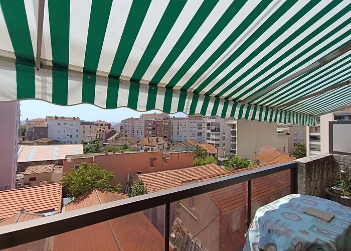 Le Semiramis By Interhome Apartamento Saint-Raphaël