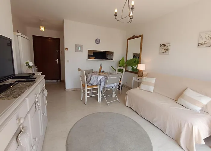 Le Semiramis By Interhome * Saint-Raphaël