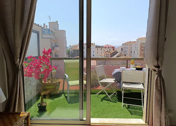 Apartamento Le Semiramis By Interhome Saint-Raphaël