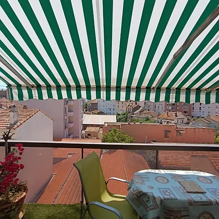 Le Semiramis By Interhome