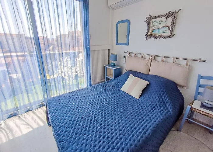 Le Semiramis By Interhome Daire Saint-Raphaël